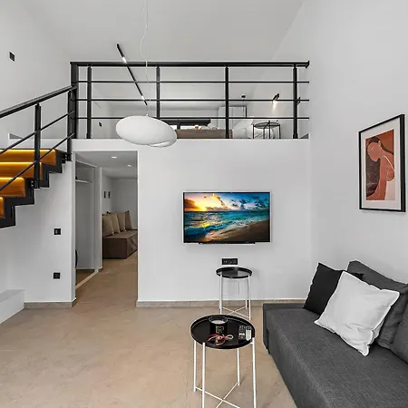 San Marino Luxury #2 Apartment Asgourou