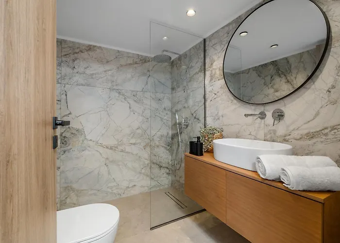 San Marino Luxury #2 *