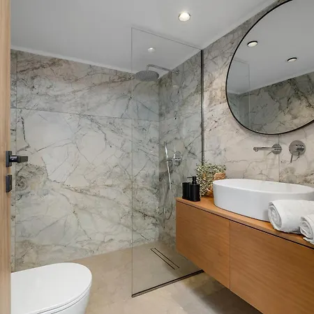 San Marino Luxury #2 *